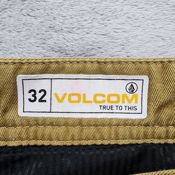 Volcom Shorts Mens 32 Tan Flat Front Chino Bermuda Casual Skater Preppy Summer - Picture 6 of 14